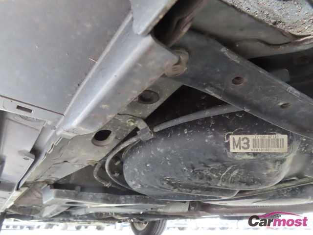 2019 Toyota PRIUS α CN F21-J08 Sub25