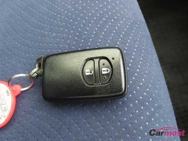 2016 Toyota PRIUS CN F25-J90 Sub13