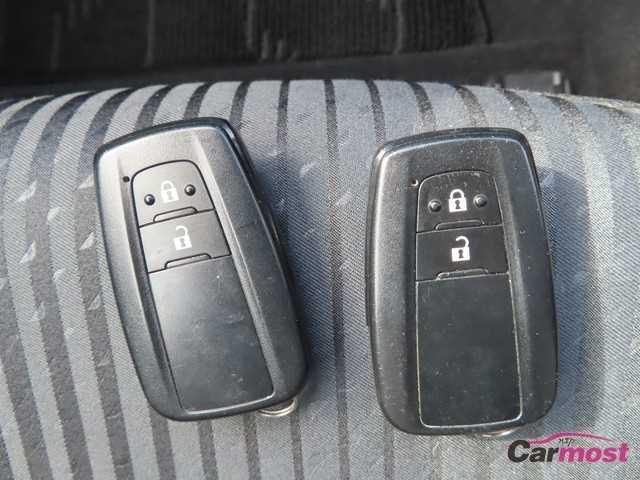2016 Toyota PRIUS CN G00-D50 Sub16