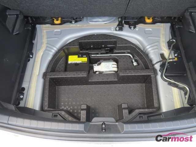 2013 Toyota Vitz CN G00-E01 Sub23