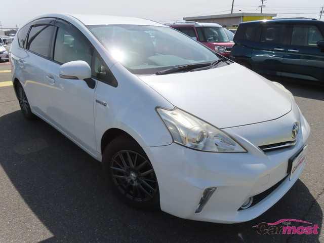 2012 Toyota PRIUS α CN G02-C80