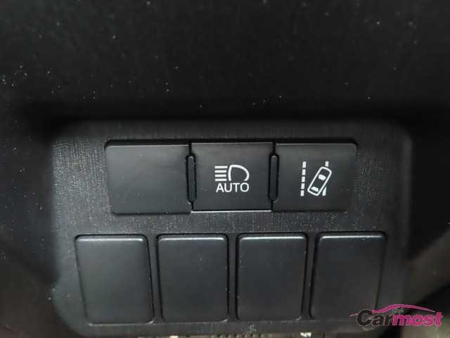 2021 Toyota PRIUS α CN G03-D01 Sub10