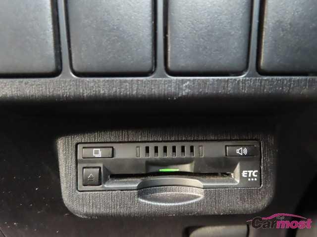 2021 Toyota PRIUS α CN G03-D01 Sub11