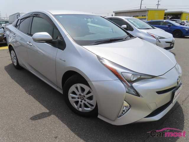 2016 Toyota PRIUS CN G03-D05