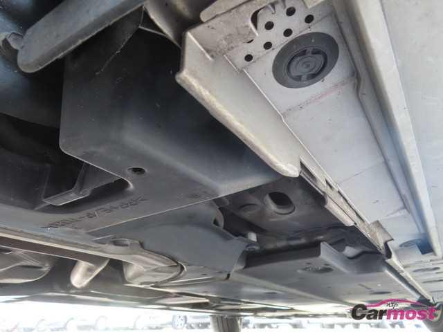 2016 Toyota PRIUS CN G03-D05 Sub25