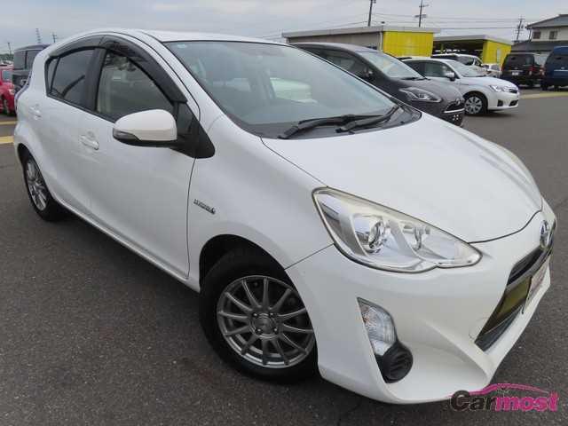 2016 Toyota AQUA CN G03-E83