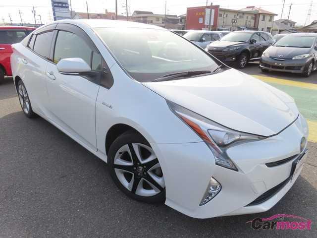 2016 Toyota PRIUS CN G04-D19