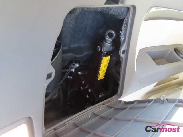 2006 Toyota Alphard Hybrid CN G04-D95 Sub23