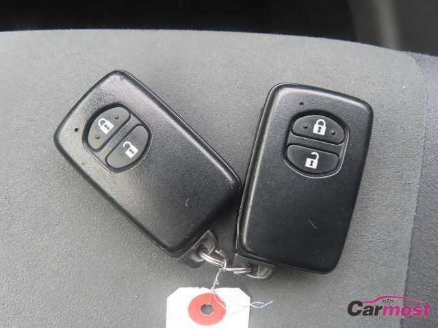 2013 Toyota PRIUS α CN G04-E29 Sub15