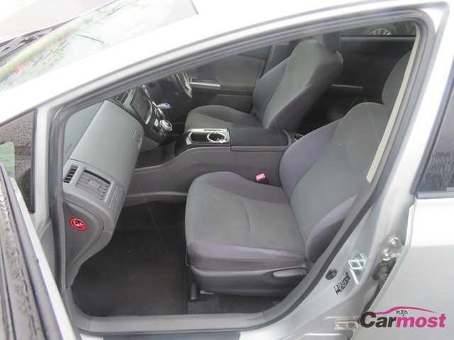 2013 Toyota PRIUS α CN G04-E29 Sub21