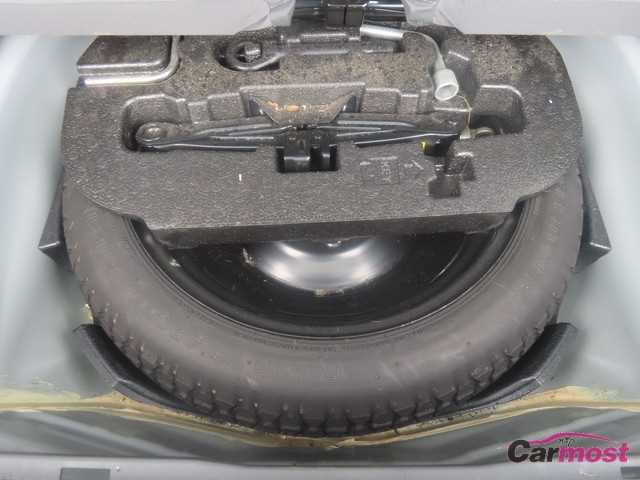 2013 Toyota PRIUS α CN G04-E29 Sub23