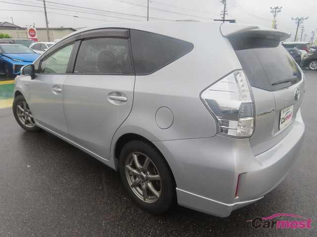 2013 Toyota PRIUS α CN G04-E29 Sub3