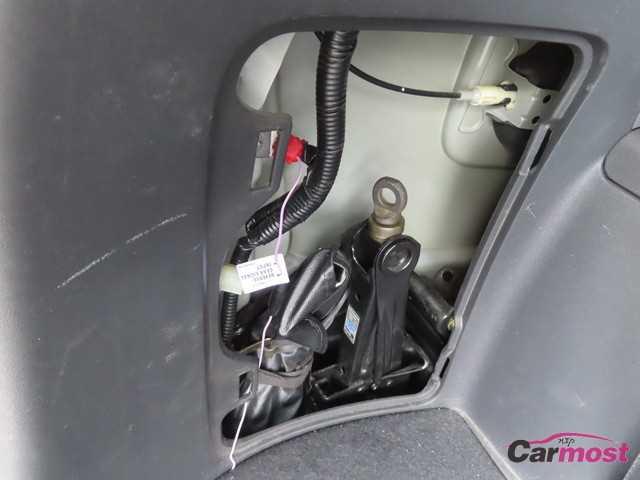2003 Toyota Wish CN G04-E57 Sub23