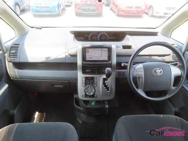 2010 Toyota Noah CN G04-E67 Sub12