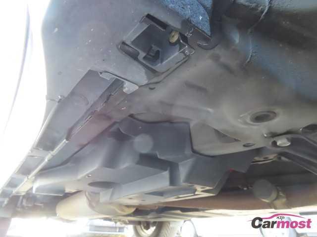 2016 Toyota Harrier Hybrid CN G05-C18 Sub24
