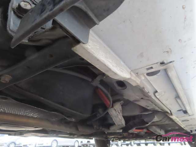 2013 Toyota PRIUS α CN G07-D75 Sub25