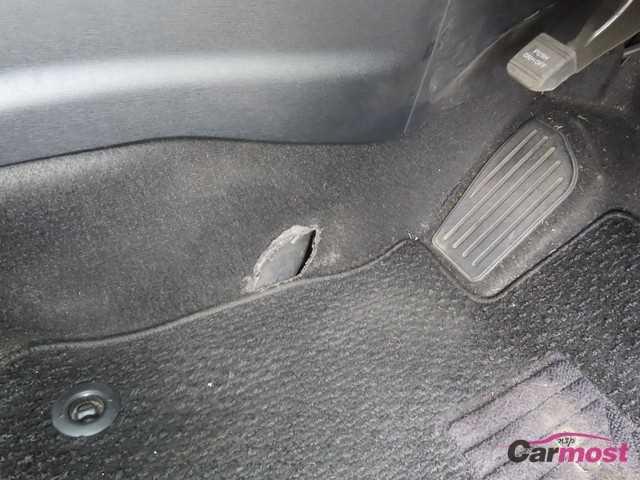 2016 Toyota PRIUS α CN G11-C78 Sub18