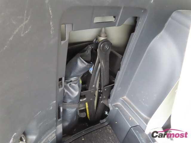 2010 Toyota Wish CN G11-D68 Sub23