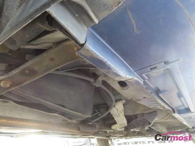 2011 Toyota PRIUS α CN G12-C24 Sub25
