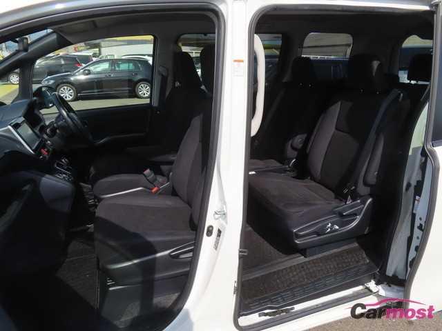 2014 Toyota Voxy CN G14-C83 Sub20