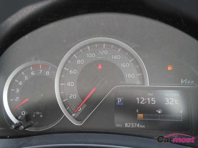 2014 Toyota Vitz CN G15-E56 Sub13