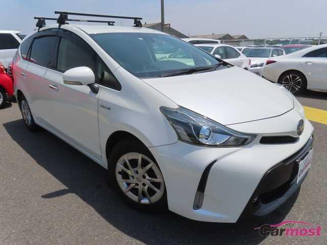 2018 Toyota PRIUS α CN G16-D74
