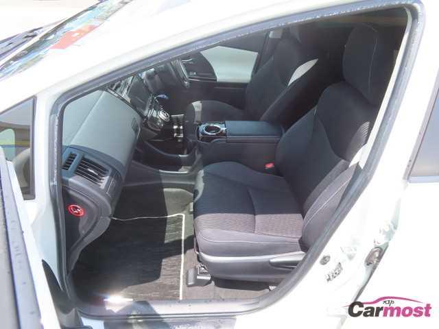 2018 Toyota PRIUS α CN G16-D74 Sub21