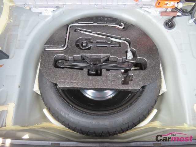 2018 Toyota PRIUS α CN G16-D74 Sub23