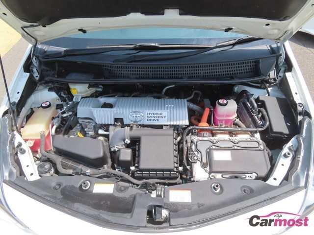2018 Toyota PRIUS α CN G16-D74 Sub5