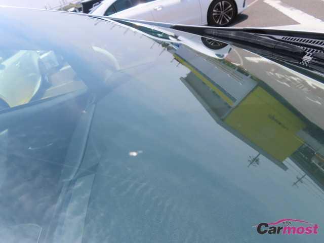 2018 Toyota PRIUS α CN G16-D74 Sub6