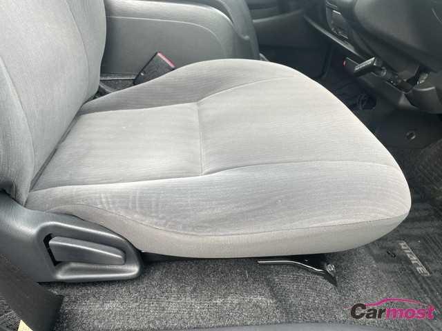 2011 Toyota Hiace Van CN G17-C57 Sub16