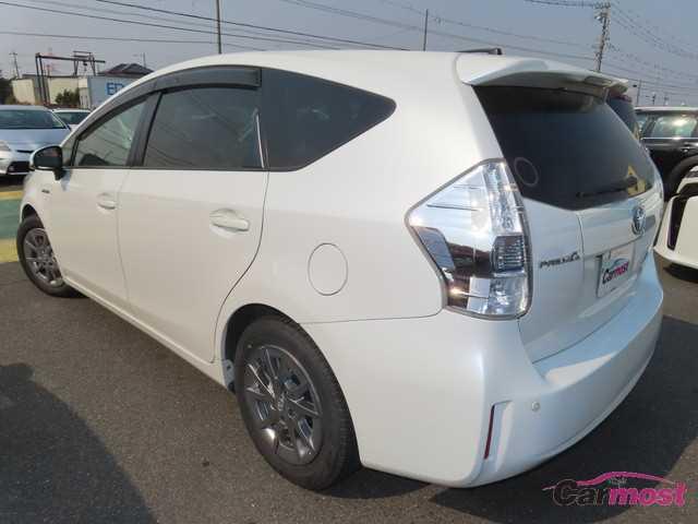 2014 Toyota PRIUS α CN G17-C81 Sub3