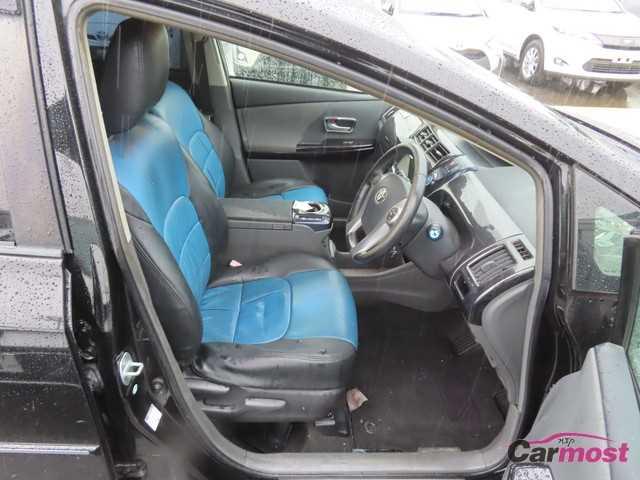 2011 Toyota PRIUS α CN G17-E40 Sub17