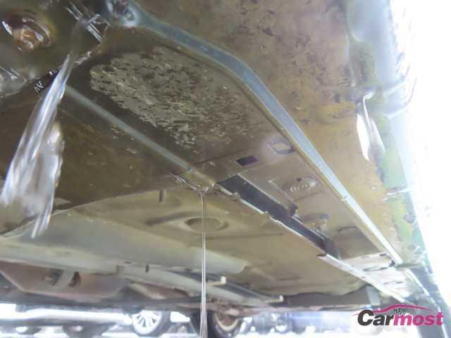 2011 Toyota PRIUS α CN G17-E40 Sub26