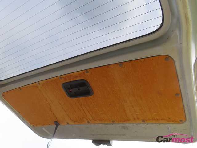 2017 Toyota Hiace Van CN G18-D44 Sub23