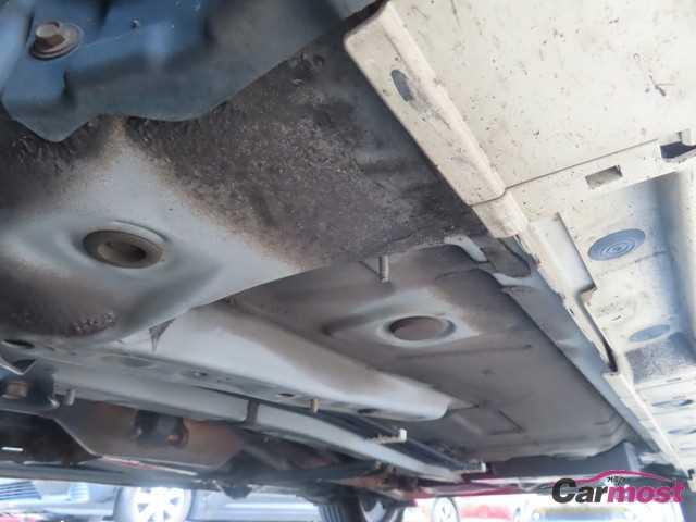 2012 Toyota PRIUS α CN G19-F16 Sub26