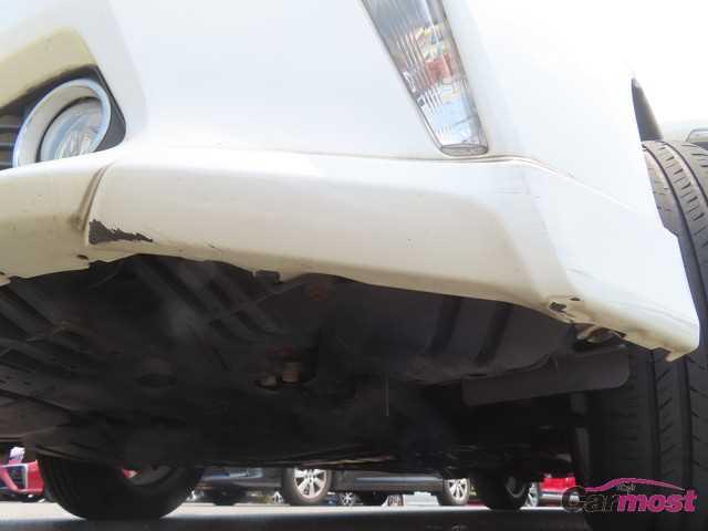 2012 Toyota PRIUS α CN G19-F16 Sub7