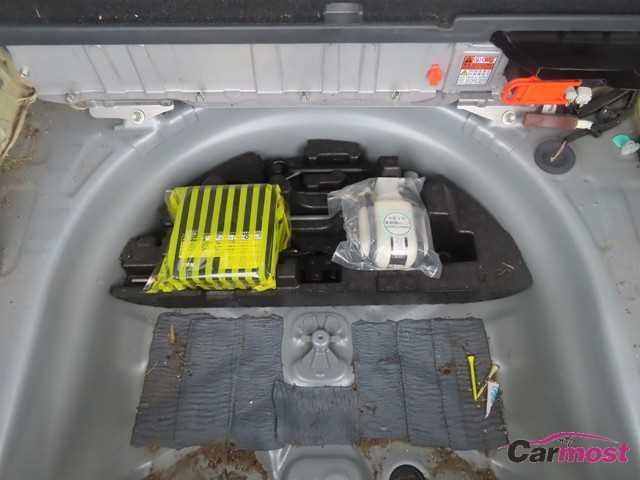 2012 Toyota PRIUS α CN G20-E54 Sub23