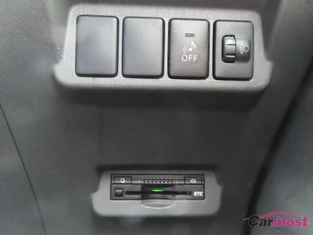 2012 Toyota PRIUS α CN G21-E21 Sub14