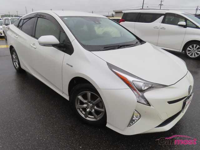 2016 Toyota PRIUS CN G23-E32