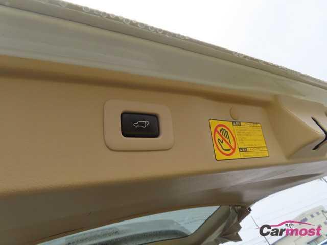2012 Toyota Alphard Hybrid CN G24-B69 Sub23