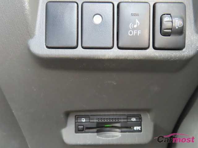 2014 Toyota PRIUS α CN G25-B42 Sub14
