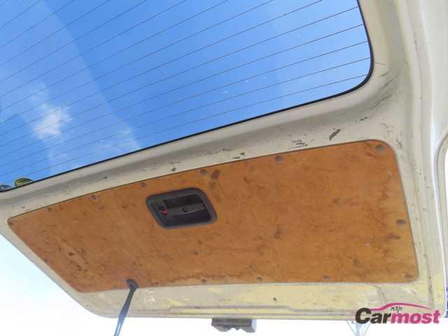 2017 Toyota Hiace Van CN G27-D46 Sub23