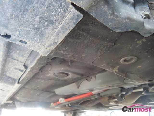 2014 Toyota PRIUS α CN G28-D04 Sub24