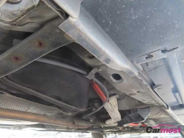 2014 Toyota PRIUS α CN G28-D04 Sub25