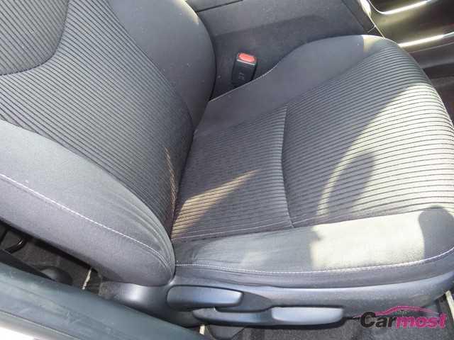 2020 Toyota PRIUS α CN G29-B34 Sub19