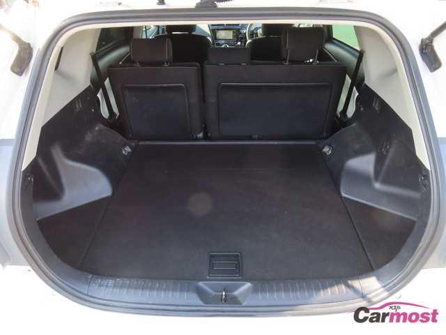 2020 Toyota PRIUS α CN G29-B34 Sub22