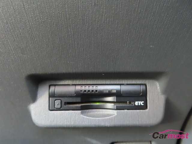 2011 Toyota PRIUS α CN G32-C94 Sub15