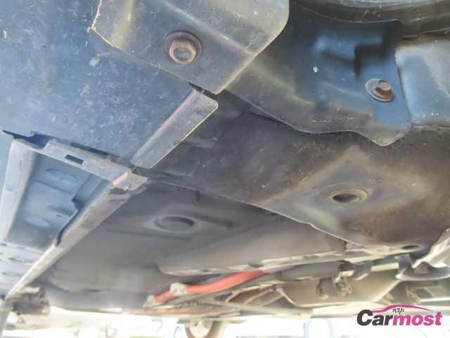 2011 Toyota PRIUS α CN G32-C94 Sub24