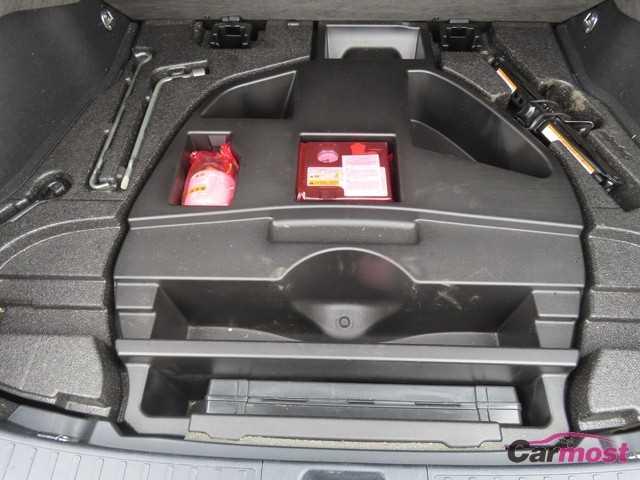 2016 Toyota PRIUS CN G33-C71 Sub23